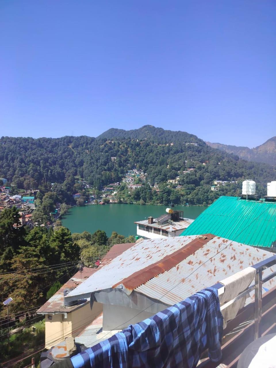 Hotel Surya Lake View Nainital Buitenkant foto